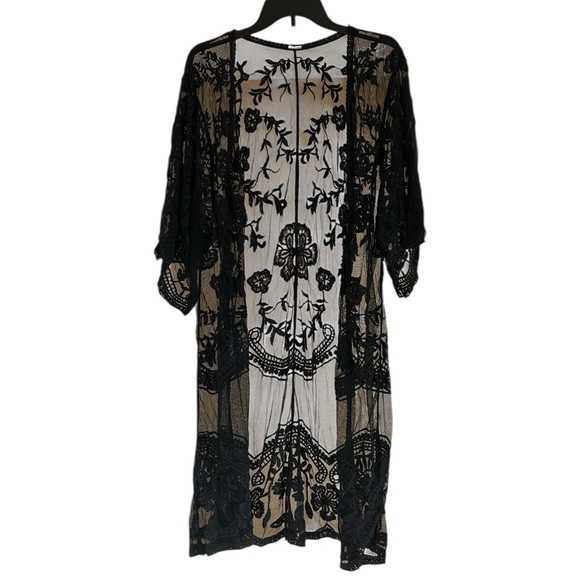 Elegant Black Lace Kimono - Picture 1 of 4